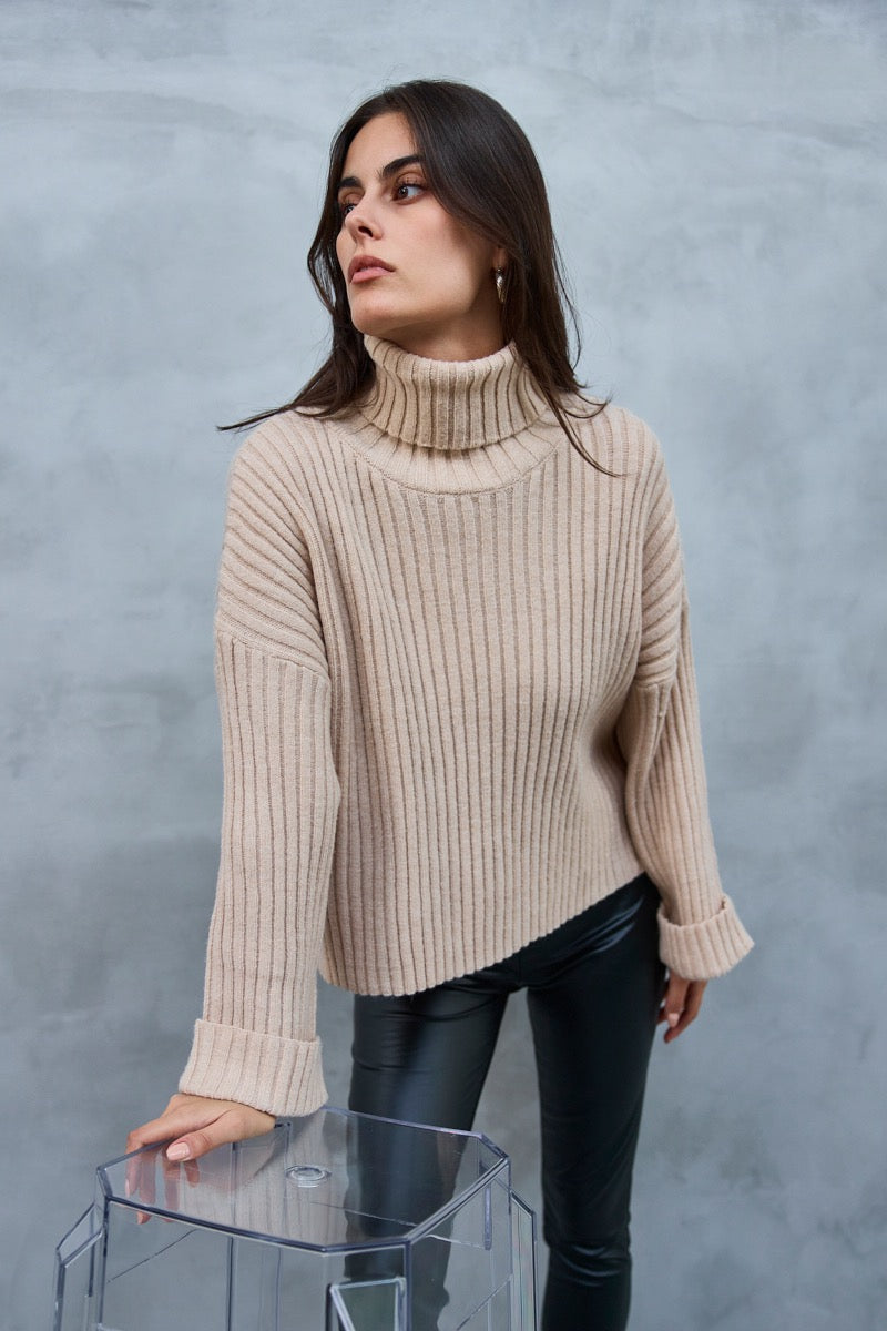 Short fine rib knit turtleneck sweater